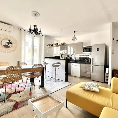 Apartment Very Nice 55m In The Heart Of Saint-raphael *